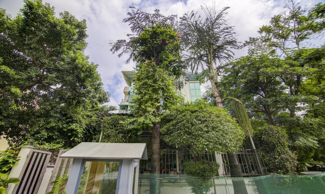 Treebo Mall View, Dlf Phase II Гургаон Екстериор снимка